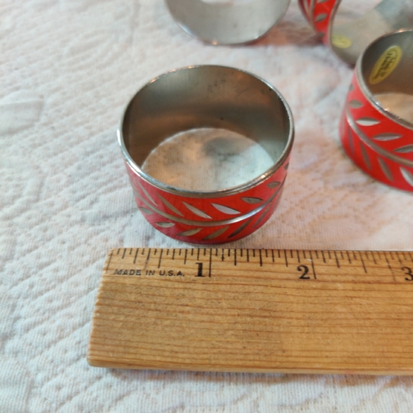 Christmas Vintage Metal Red And Silver Etched Napkin Ring Holders, 8 Holiday Set - Picture 4 of 5